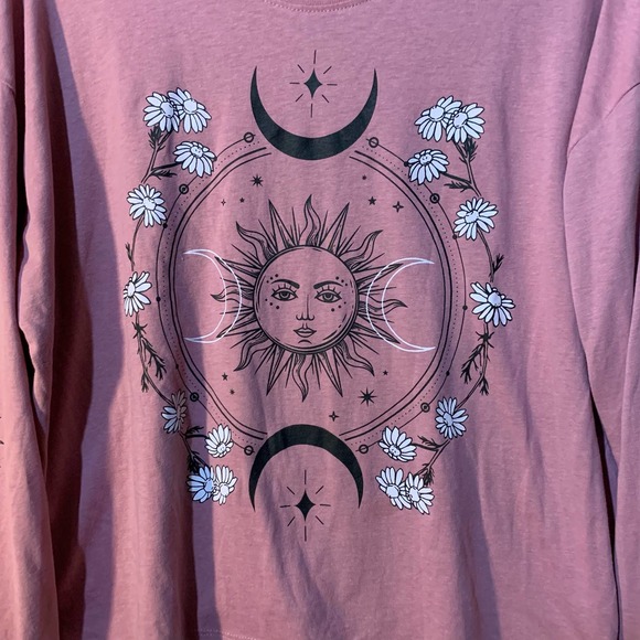 Rebellious One Sun/Moon Crop Women's X Large. - Picture 4 of 6